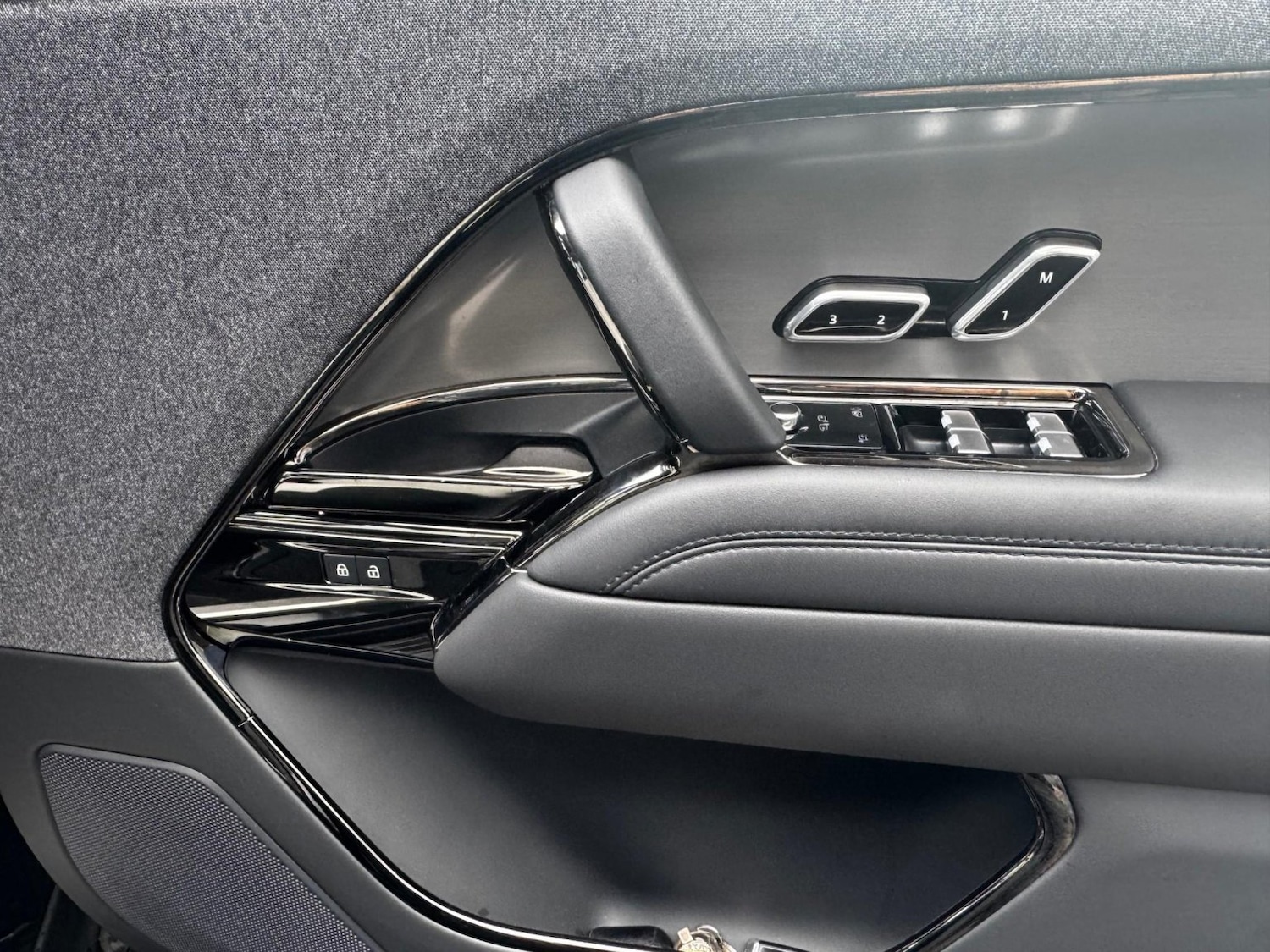 Used Land Rover Range Rover Sport 2023 for sale - 76530943: Photo 15