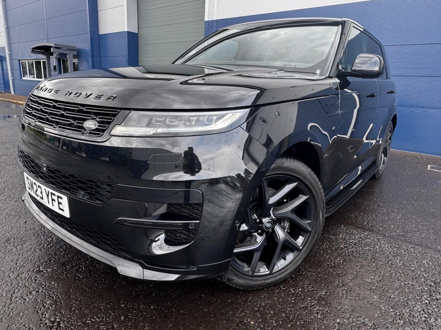 Used Land Rover Range Rover Sport 2023 for sale - 76530943: Photo 4
