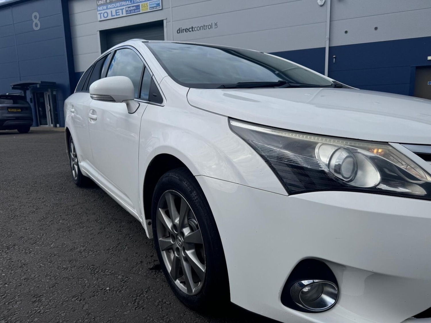 Used Toyota Avensis 2013 for sale - 76530972: Photo 16