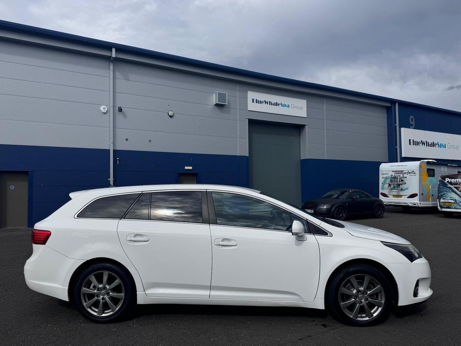 Used Toyota Avensis 2013 for sale - 76530972: Photo 2