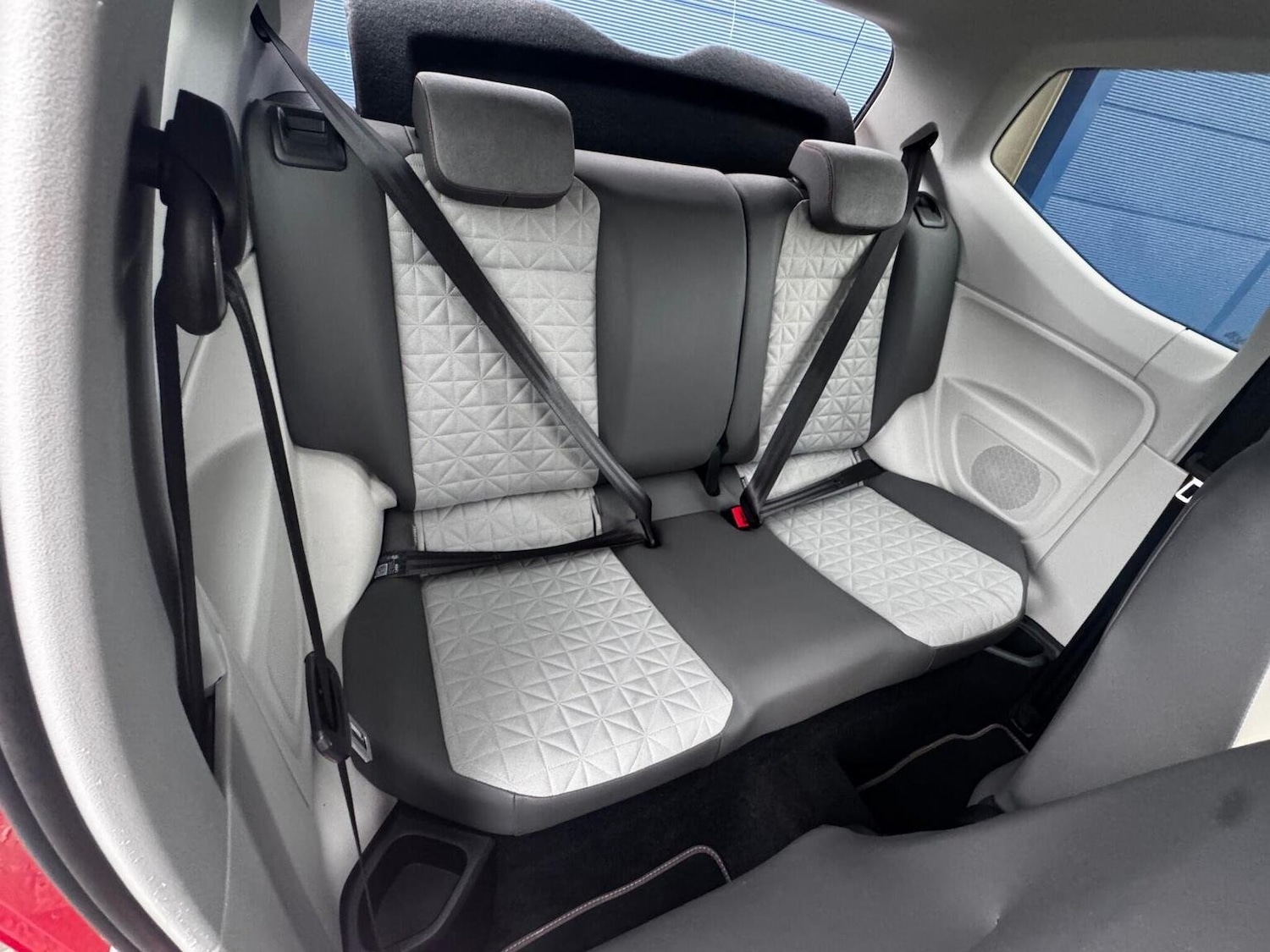 Used Volkswagen up! 2016 for sale - 76530993: Photo 12