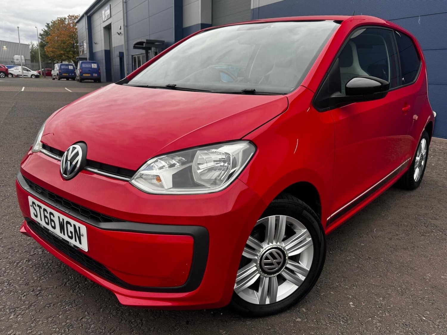 Used Volkswagen up! 2016 for sale - 76530993: Photo 4