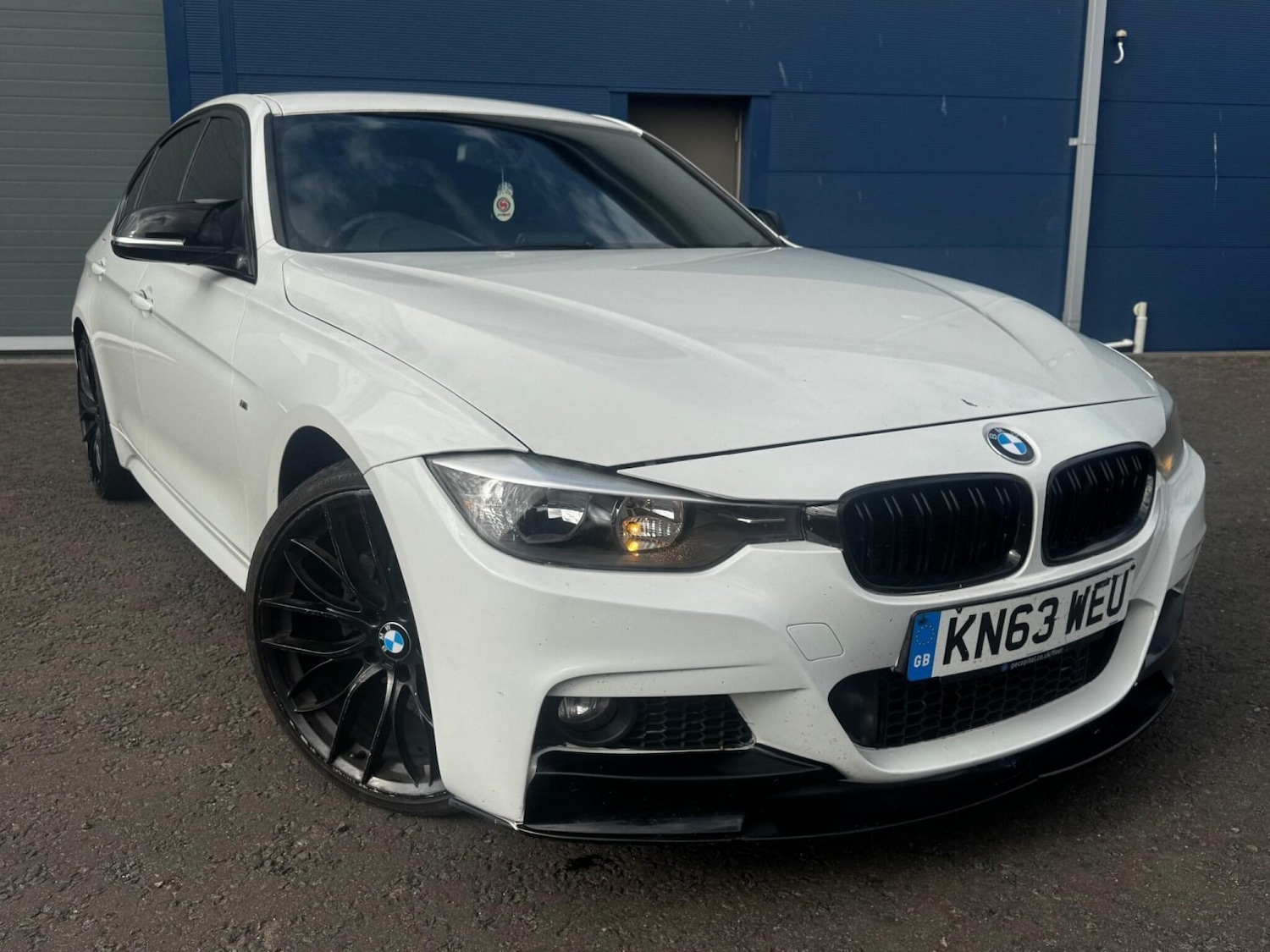 Used BMW 3 Series 2013 for sale - 76530952: Photo 2