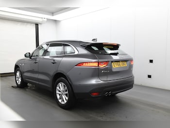 Used Jaguar F-Pace 2017 for sale - 77572773: Photo