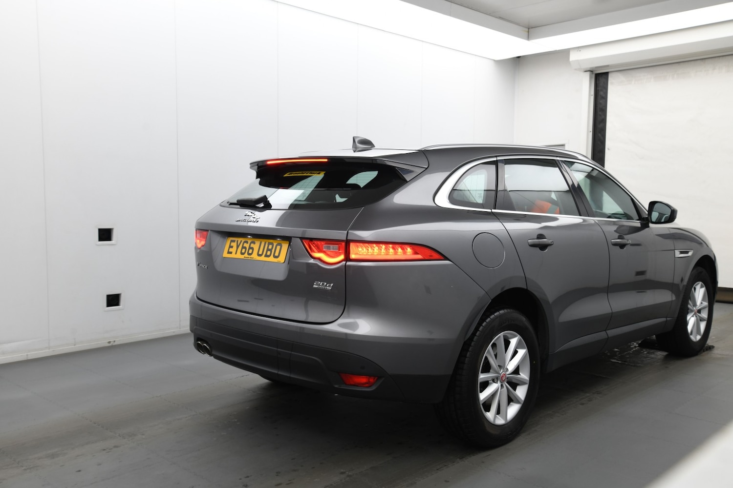 Used Jaguar F-Pace 2017 for sale - 77572773: Photo 5