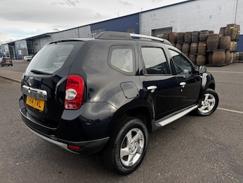 Used Dacia Duster 2014 for sale - 78285847: Photo