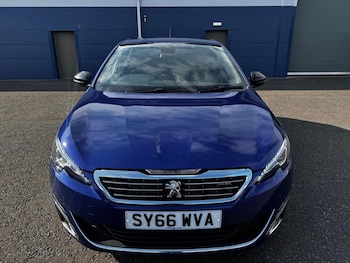 Used Peugeot 308 2016 for sale - 76530947: Photo