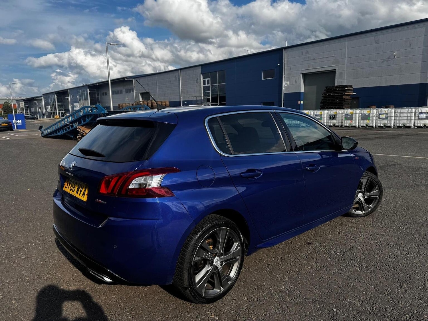 Used Peugeot 308 2016 for sale - 76530947: Photo 5