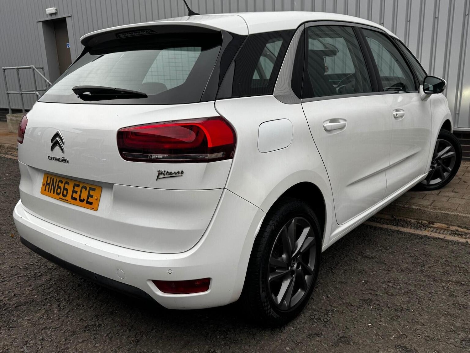 Used Citroen C4 Picasso 2016 for sale - 76530948: Photo 5