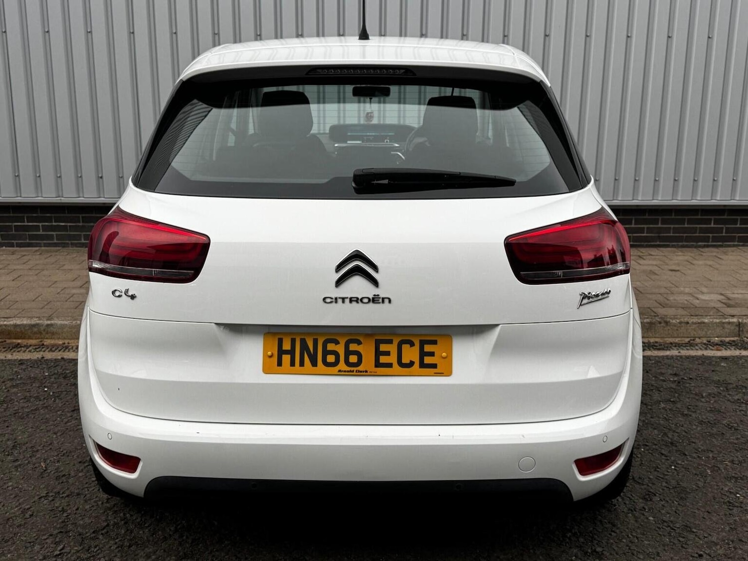 Used Citroen C4 Picasso 2016 for sale - 76530948: Photo 6