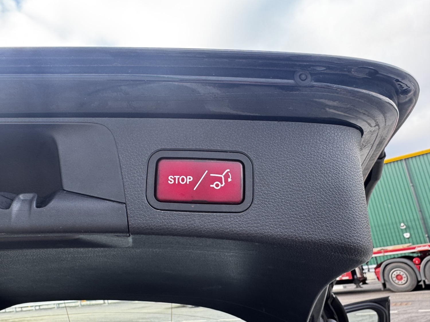 Used Mercedes-Benz C Class 2016 for sale - 77668647: Photo 18