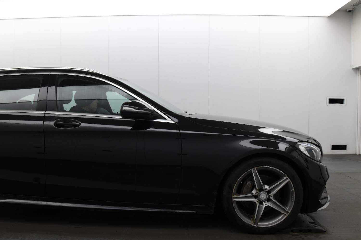 Used Mercedes-Benz C Class 2016 for sale - 77668647: Photo 8