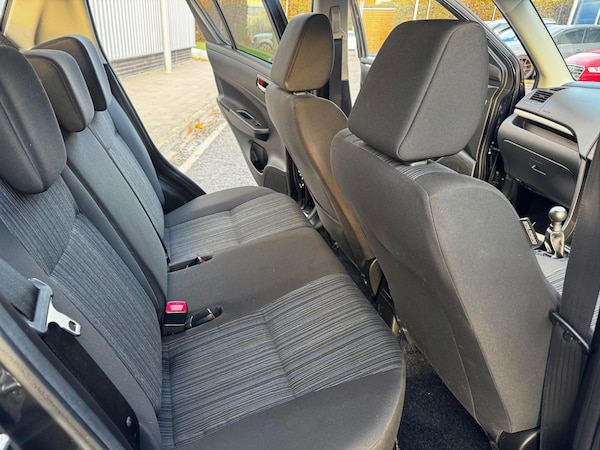 Used Suzuki Swift 2015 for sale - 76312689: Photo 13