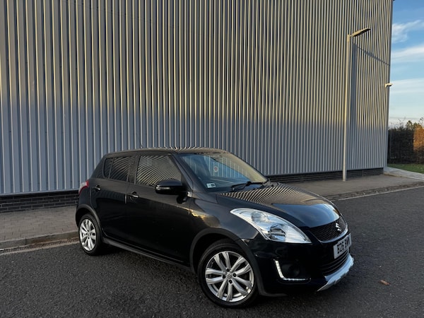 Used Suzuki Swift 2015 for sale - 76312689: Photo 1