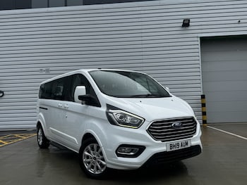 Used Ford Tourneo Custom 2019 for sale - 79347182: Photo