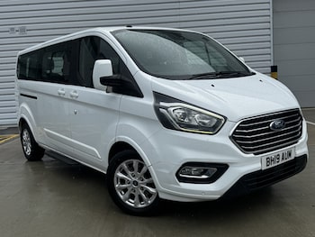 Used Ford Tourneo Custom 2019 for sale - 79347182: Photo