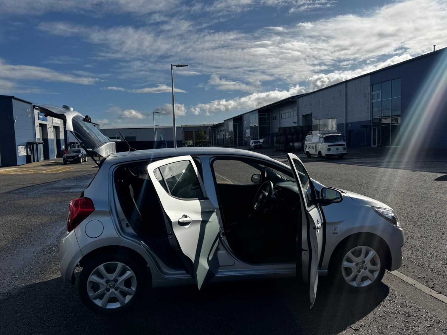 Used Vauxhall Viva 2016 for sale - 76530990: Photo 14