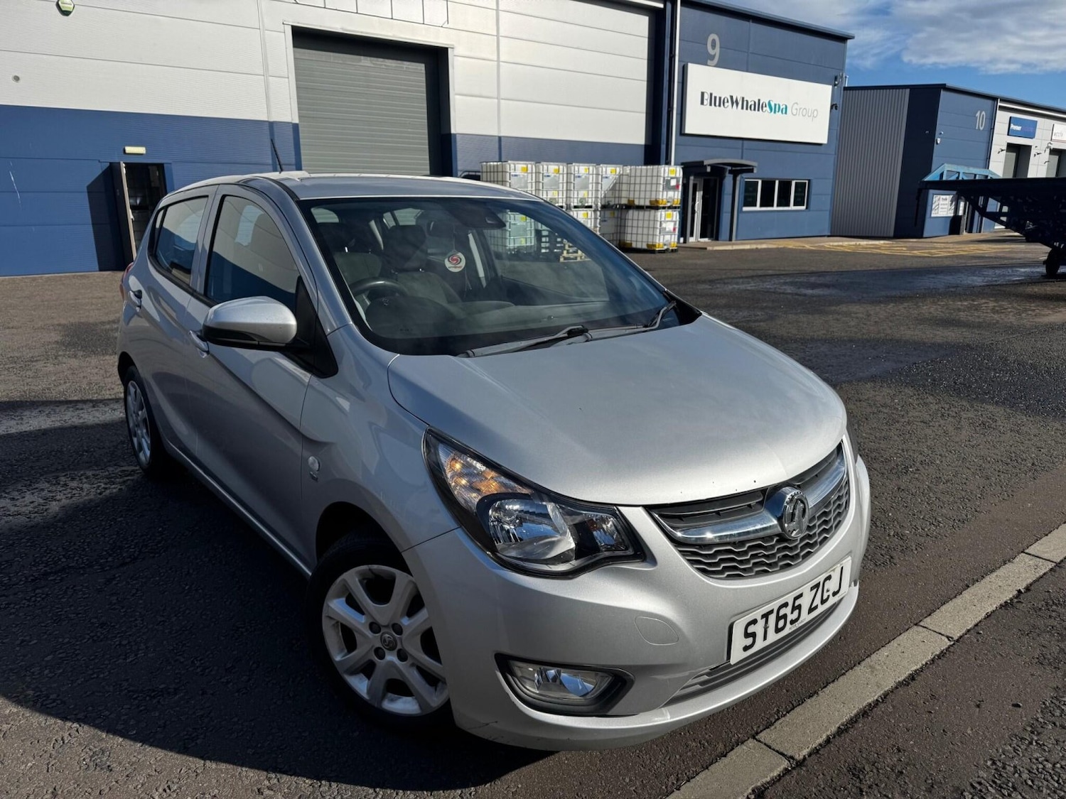 Used Vauxhall Viva 2016 for sale - 76530990: Photo 2