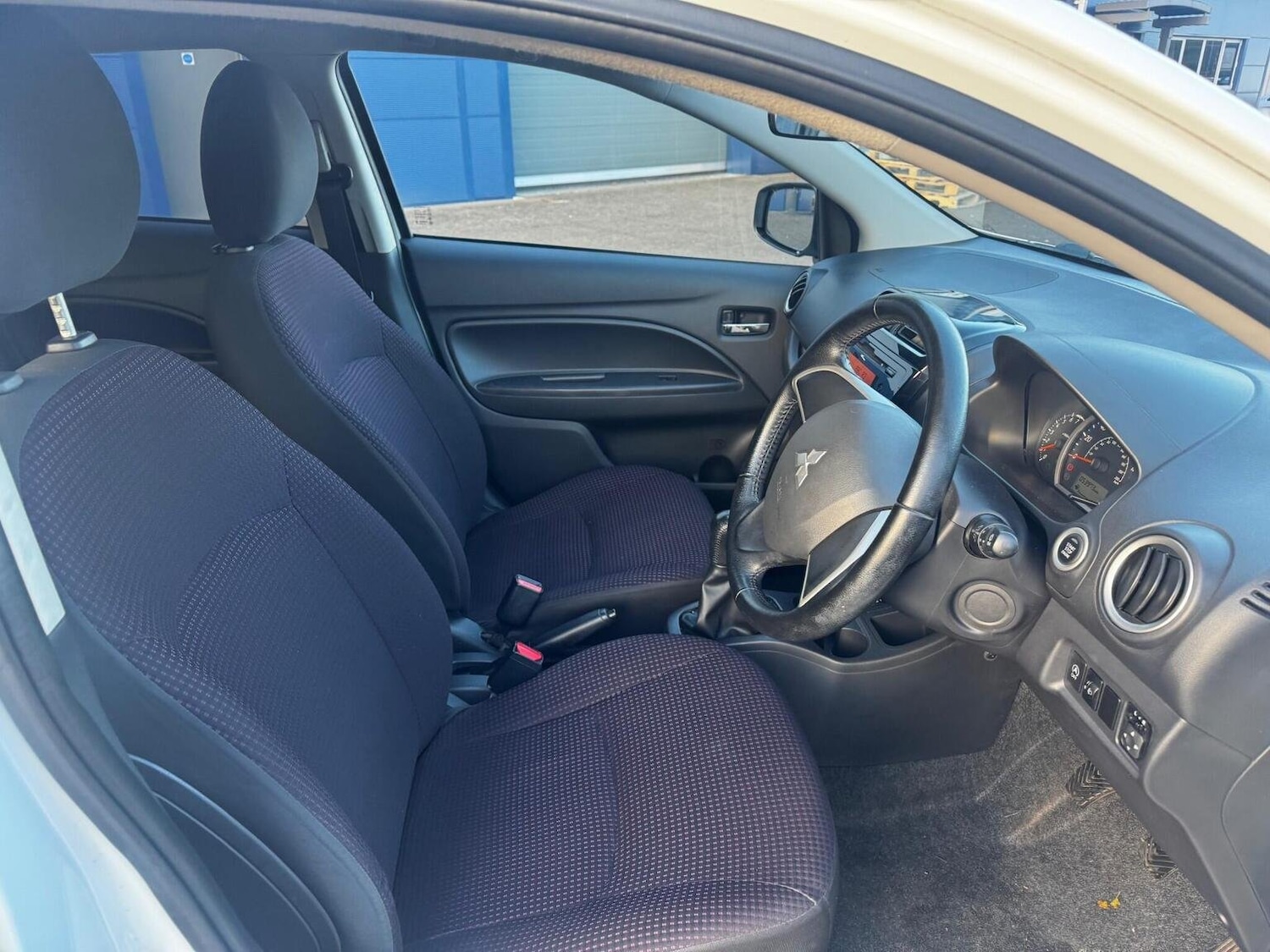 Used Mitsubishi Mirage 2014 for sale - 76530965: Photo 10