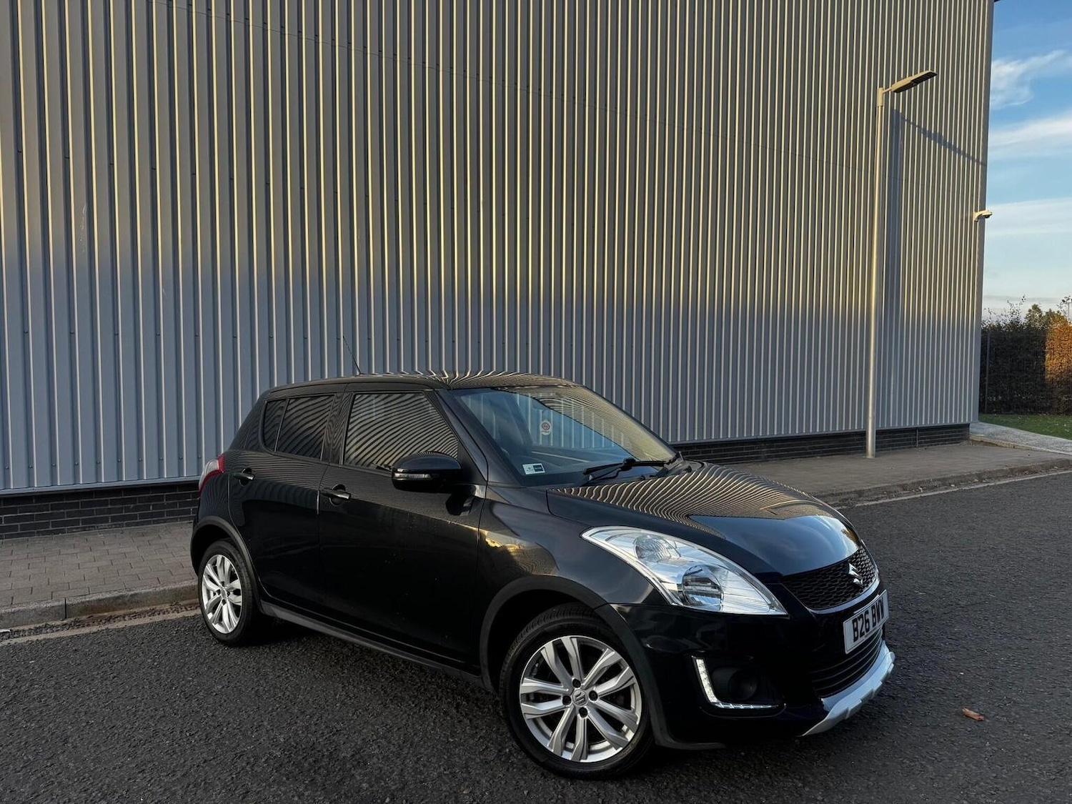 Used Suzuki Swift 2015 for sale - 76530962: Photo 1