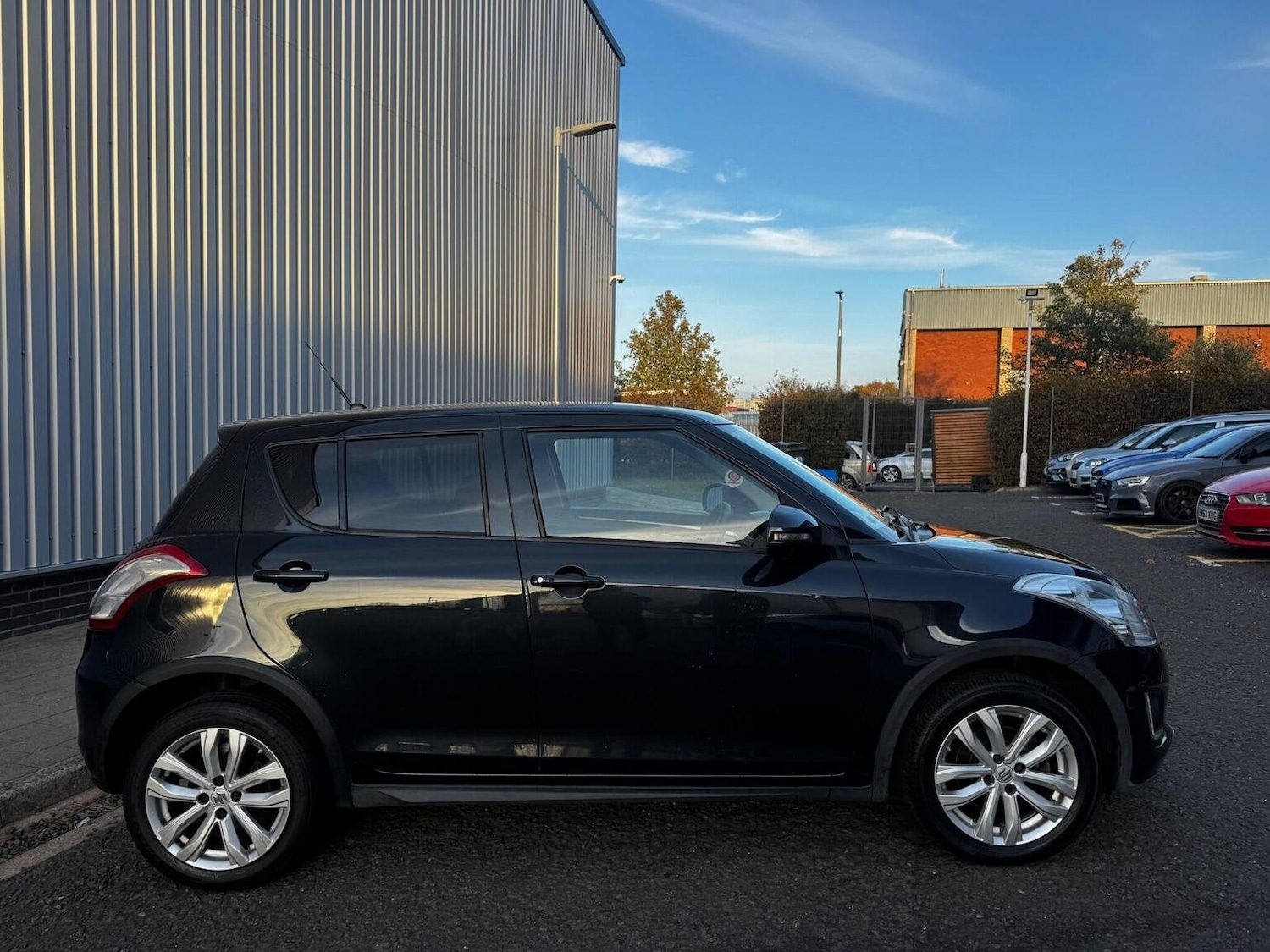 Used Suzuki Swift 2015 for sale - 76530962: Photo 8