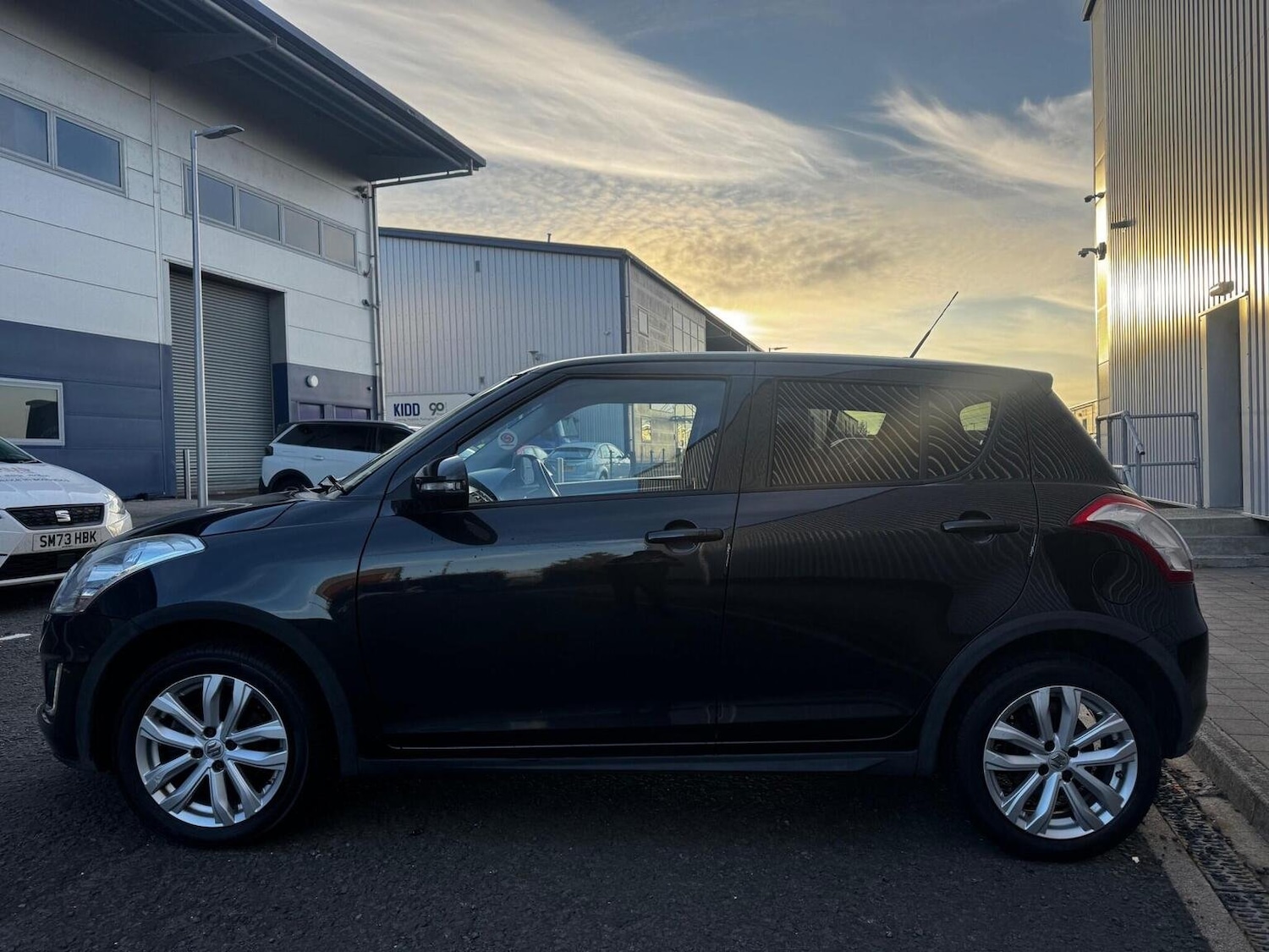 Used Suzuki Swift 2015 for sale - 76530962: Photo 9