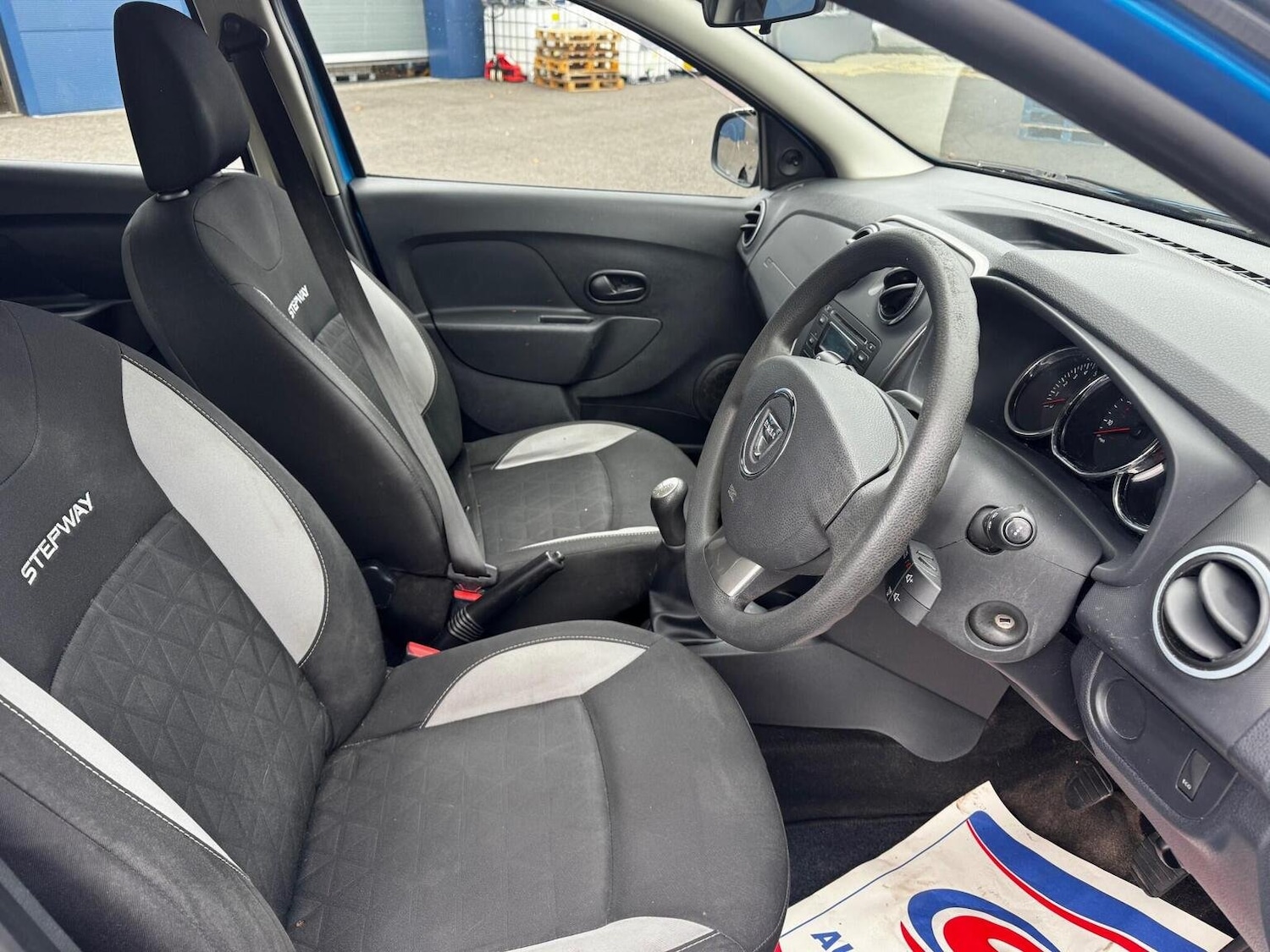 Used Dacia Sandero Stepway 2013 for sale - 76530964: Photo 10