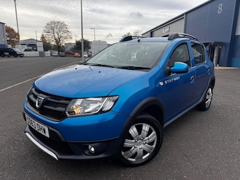 Used Dacia Sandero Stepway 2013 for sale - 76530964: Photo