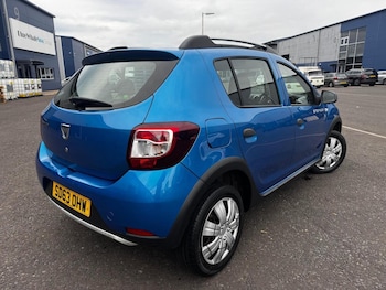 Used Dacia Sandero Stepway 2013 for sale - 76530964: Photo