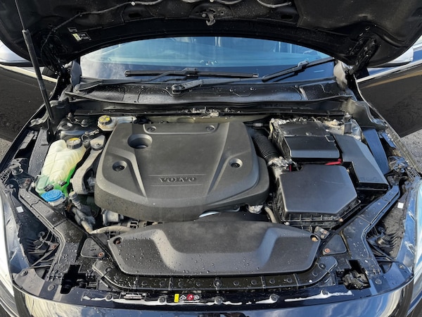 Used Volvo V40 2017 for sale - 75665662: Photo 15