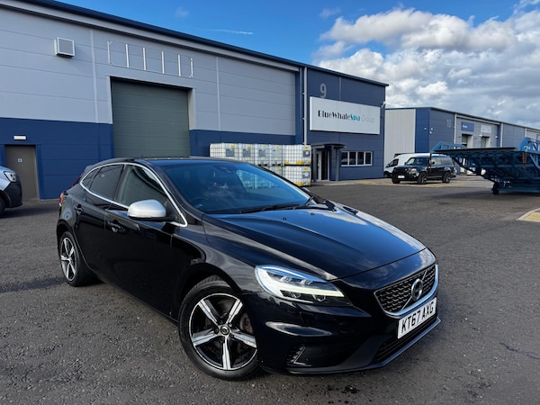 Used Volvo V40 2017 for sale - 75665662: Photo 1