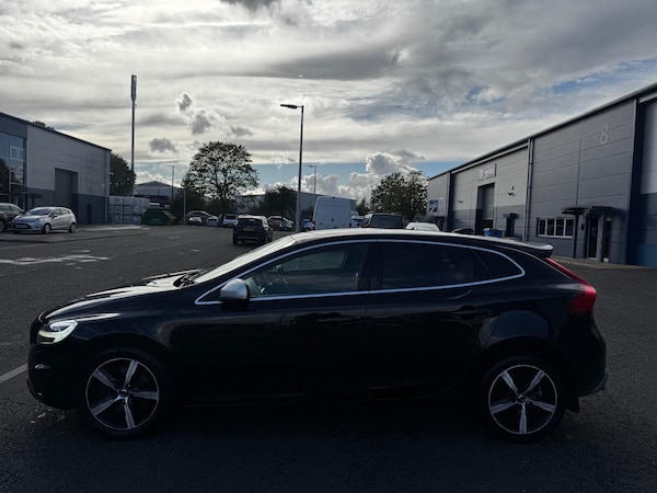 Used Volvo V40 2017 for sale - 75665662: Photo 8