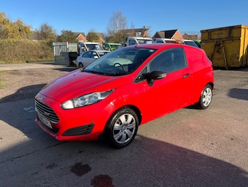 Used Ford Fiesta 2015 for sale - 76599529: Photo