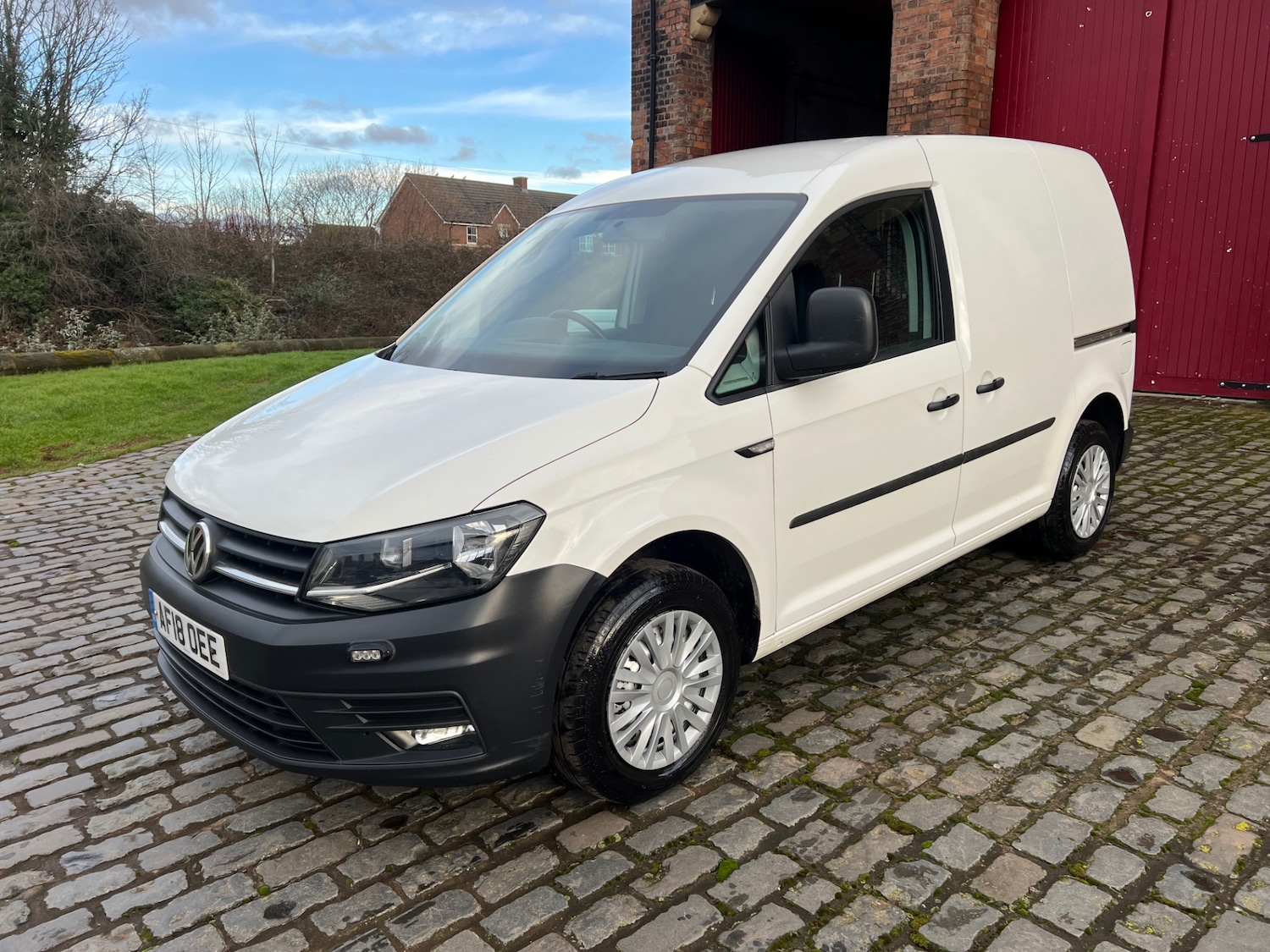 Used Volkswagen Caddy 2018 for sale - 77262404: Photo 2