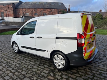 Used Ford Transit Courier 2019 for sale - 76736517: Photo