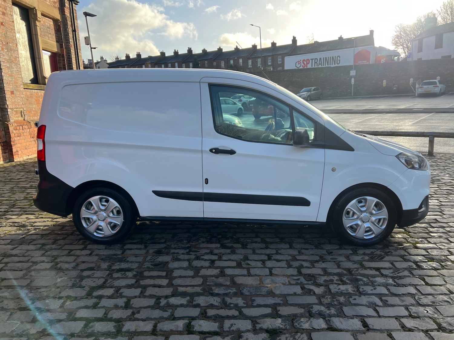 Used Ford Transit Courier 2019 for sale - 76736517: Photo 8