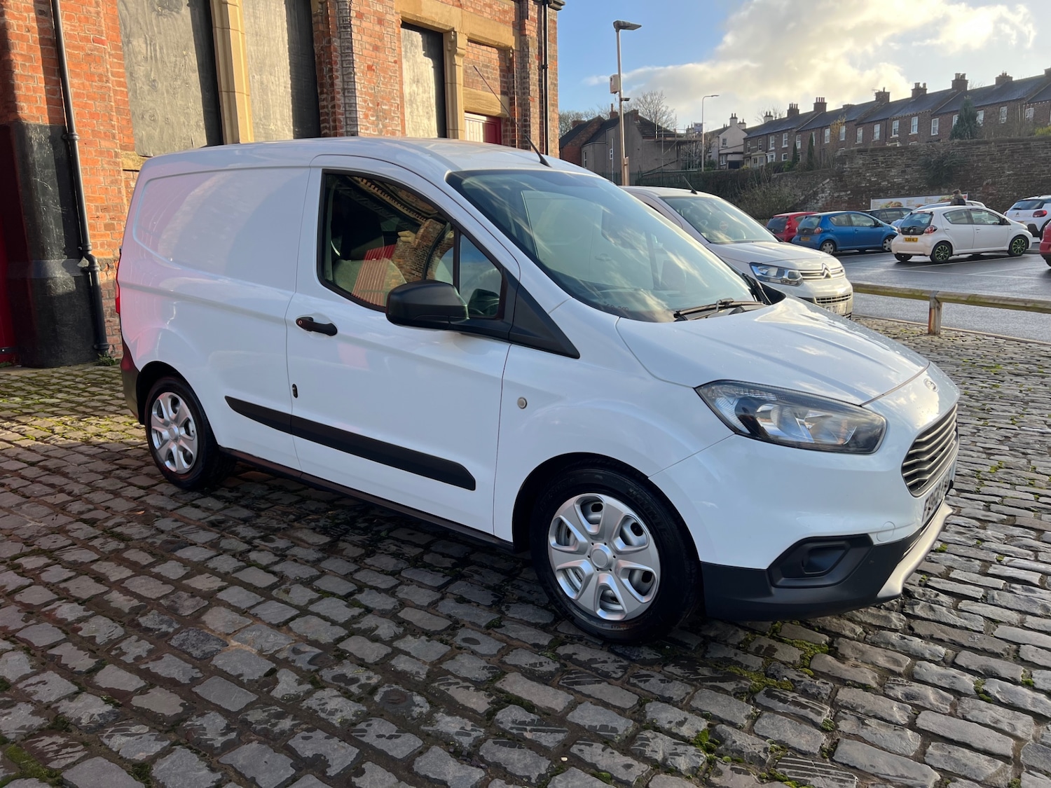 Used Ford Transit Courier 2019 for sale - 76736517: Photo 9