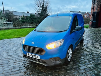 Used Ford Transit Courier 2018 for sale - 76751942: Photo