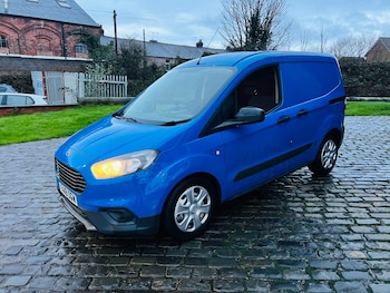 Used Ford Transit Courier 2018 for sale - 76751942: Photo