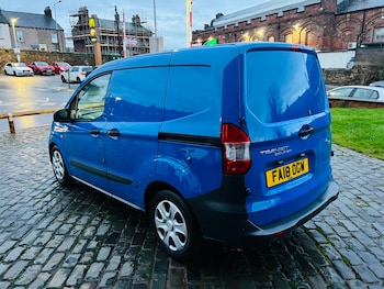 Used Ford Transit Courier 2018 for sale - 76751942: Photo