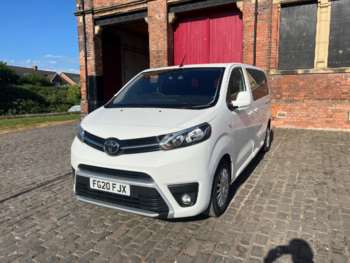 2020 (20) - 1.5D Shuttle Medium 5dr 9 Seater