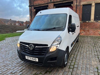 Vauxhall Movano feature image