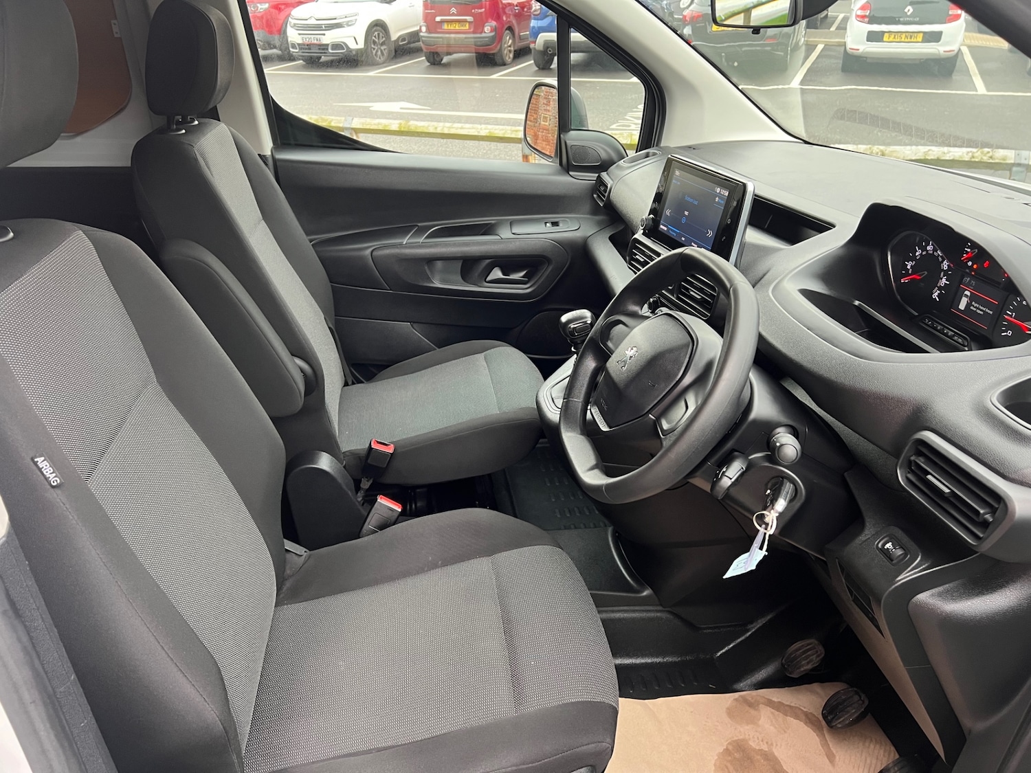 Used Peugeot Partner 2022 for sale - 76935479: Photo 14