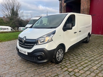 Renault Trafic feature image