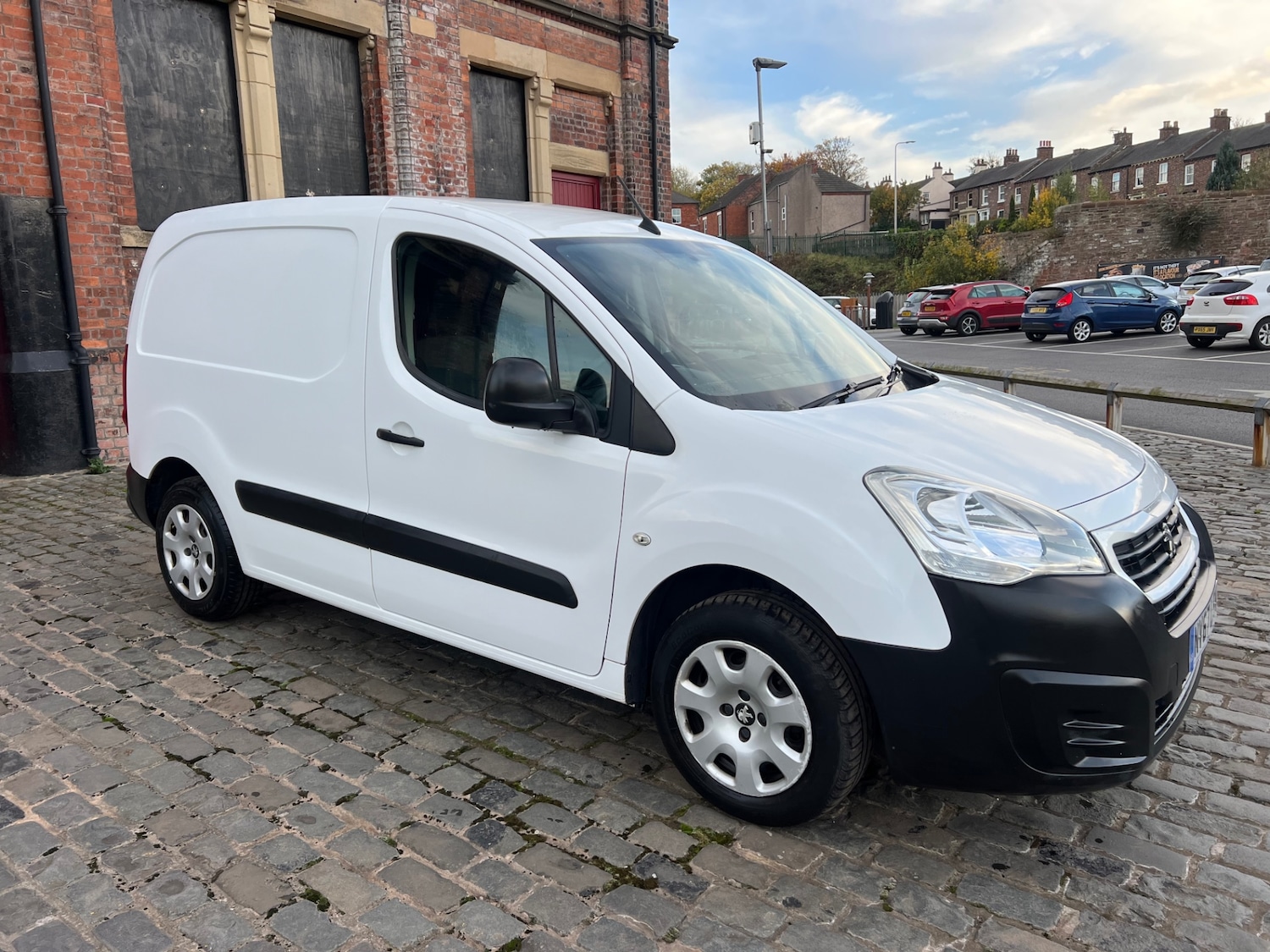 Used Peugeot Partner 2018 for sale - 76355930: Photo 10