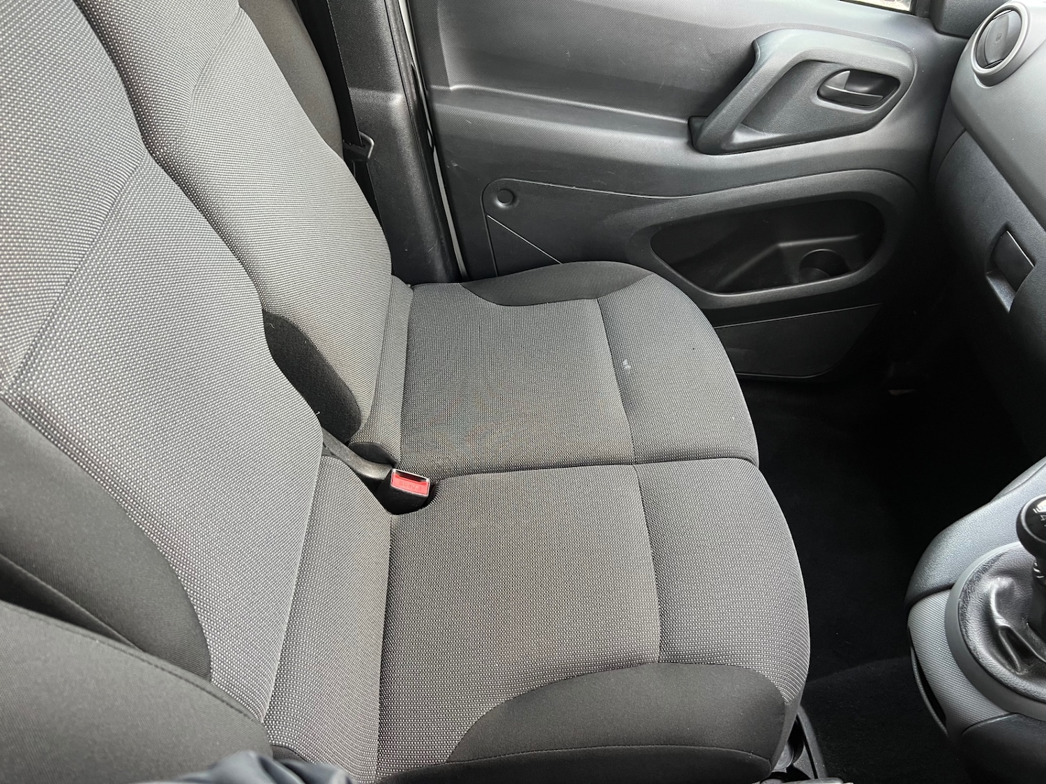 Used Peugeot Partner 2018 for sale - 76355930: Photo 16