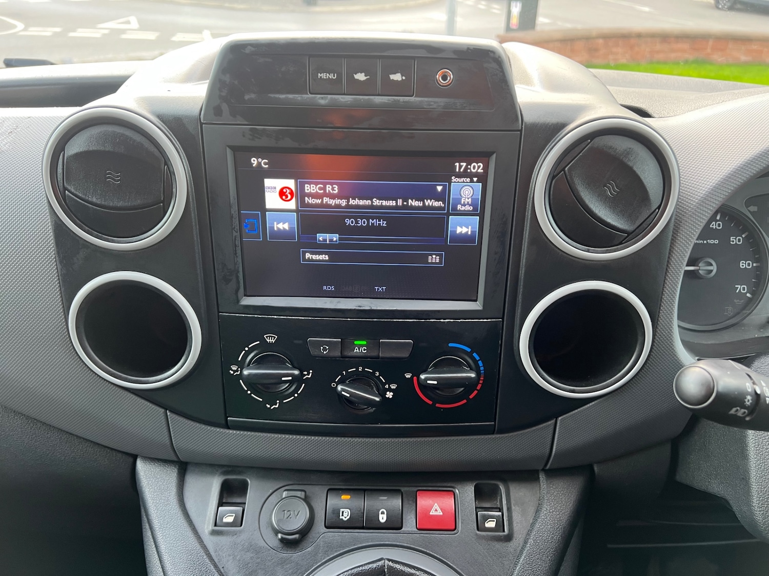 Used Peugeot Partner 2018 for sale - 76355930: Photo 18