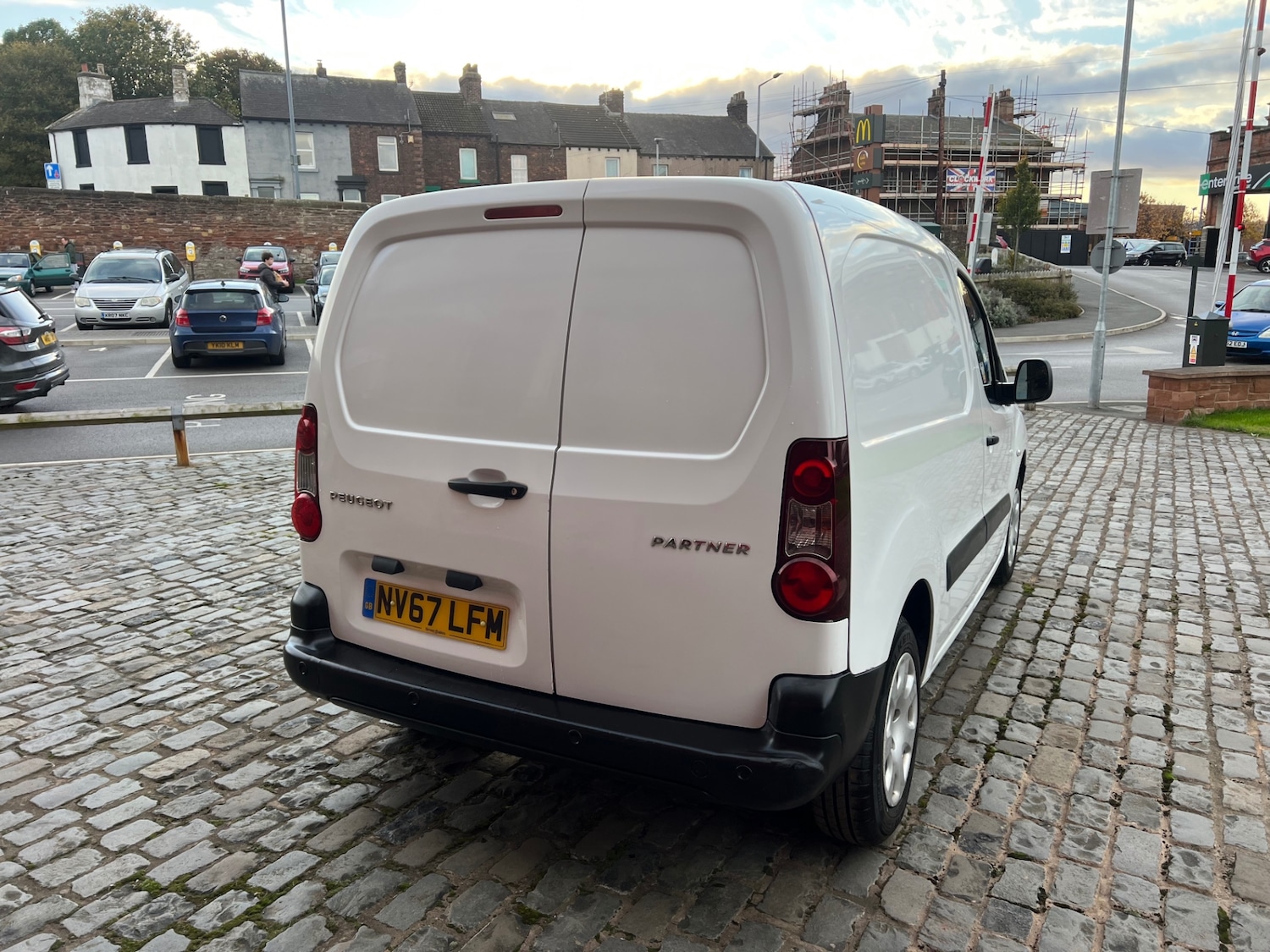 Used Peugeot Partner 2018 for sale - 76355930: Photo 7