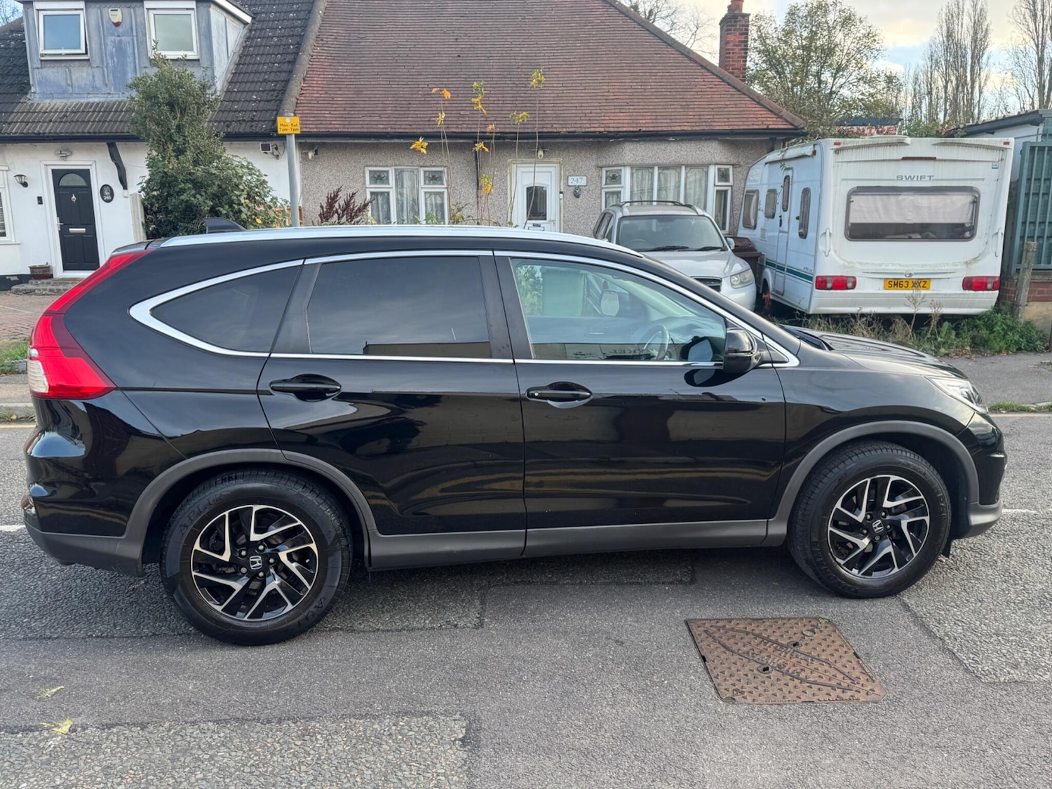 Used Honda CR-V 2017 for sale - 76561682: Photo 12