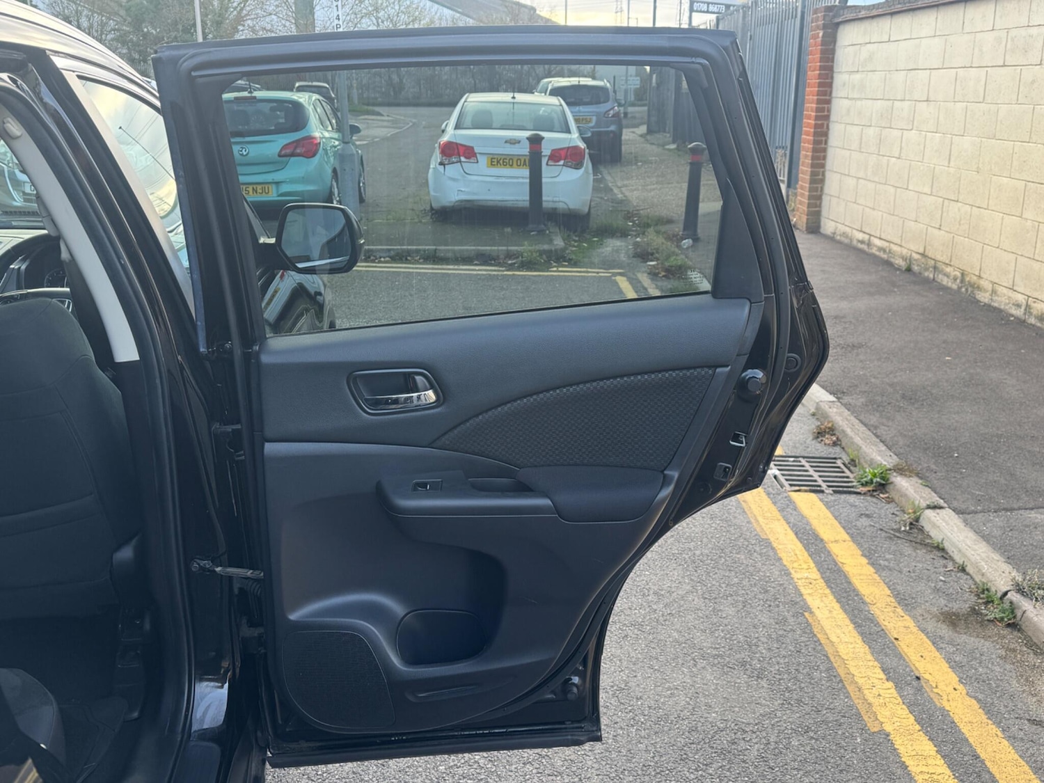 Used Honda CR-V 2017 for sale - 76561682: Photo 31